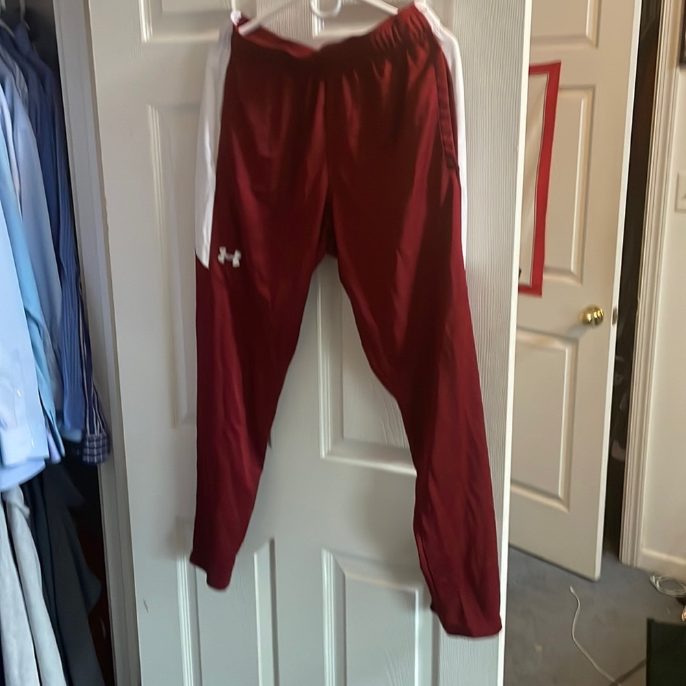 Under Armour jogging pants